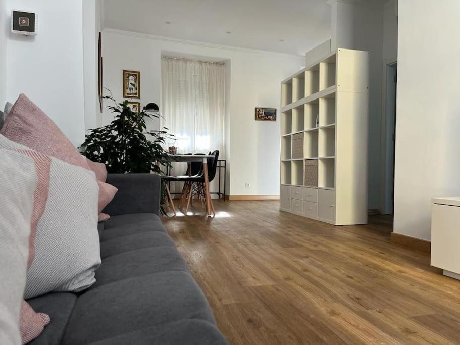 Casa Da Praia Da Poca - Apartamento Lirio Εστορίλ Εξωτερικό φωτογραφία